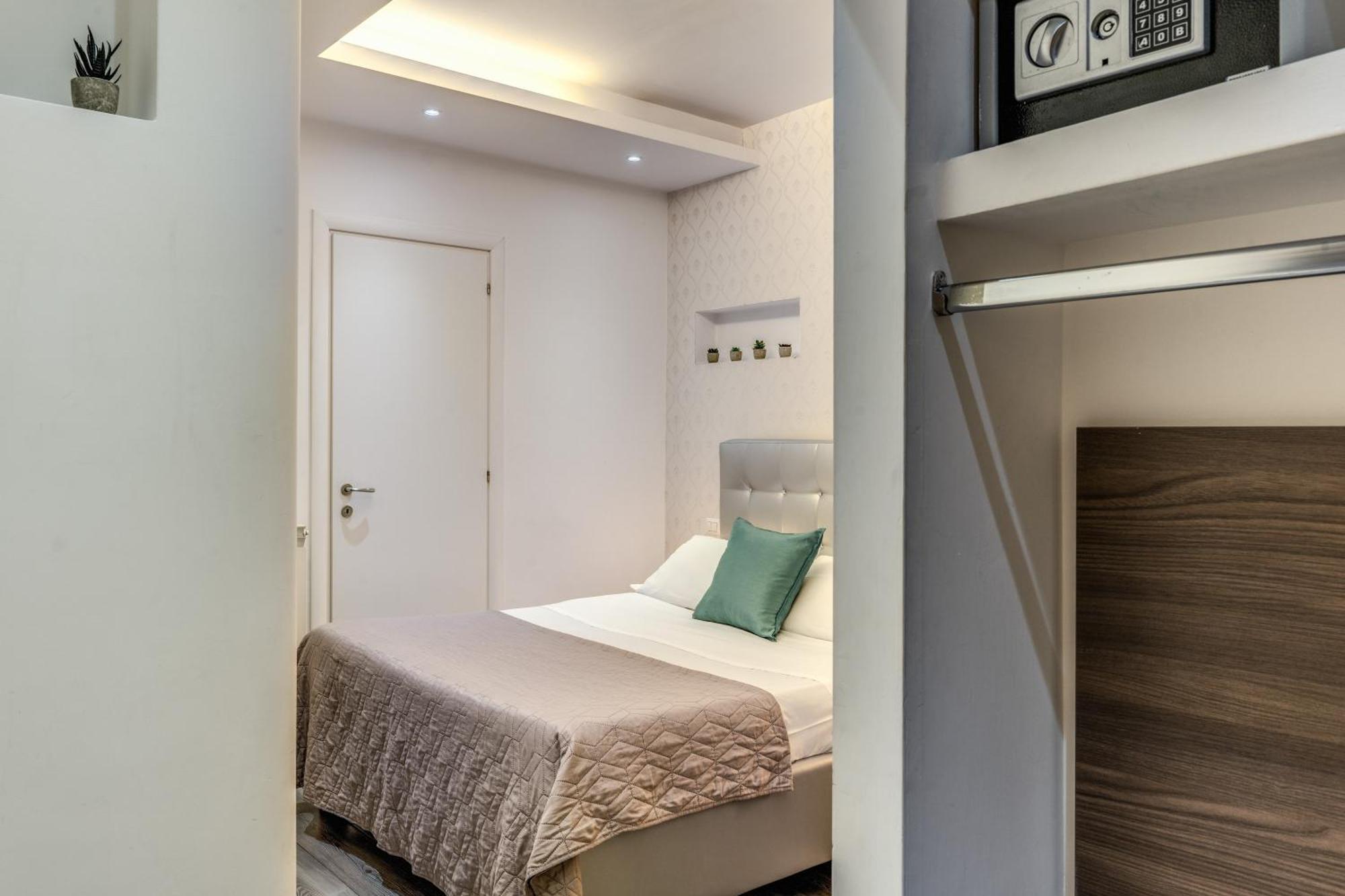 Spagna Boutique Suites — Foto 1